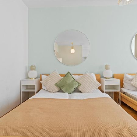 City Apartment, Two Metro Stations To Hauptbahnhof Vienna Luaran gambar