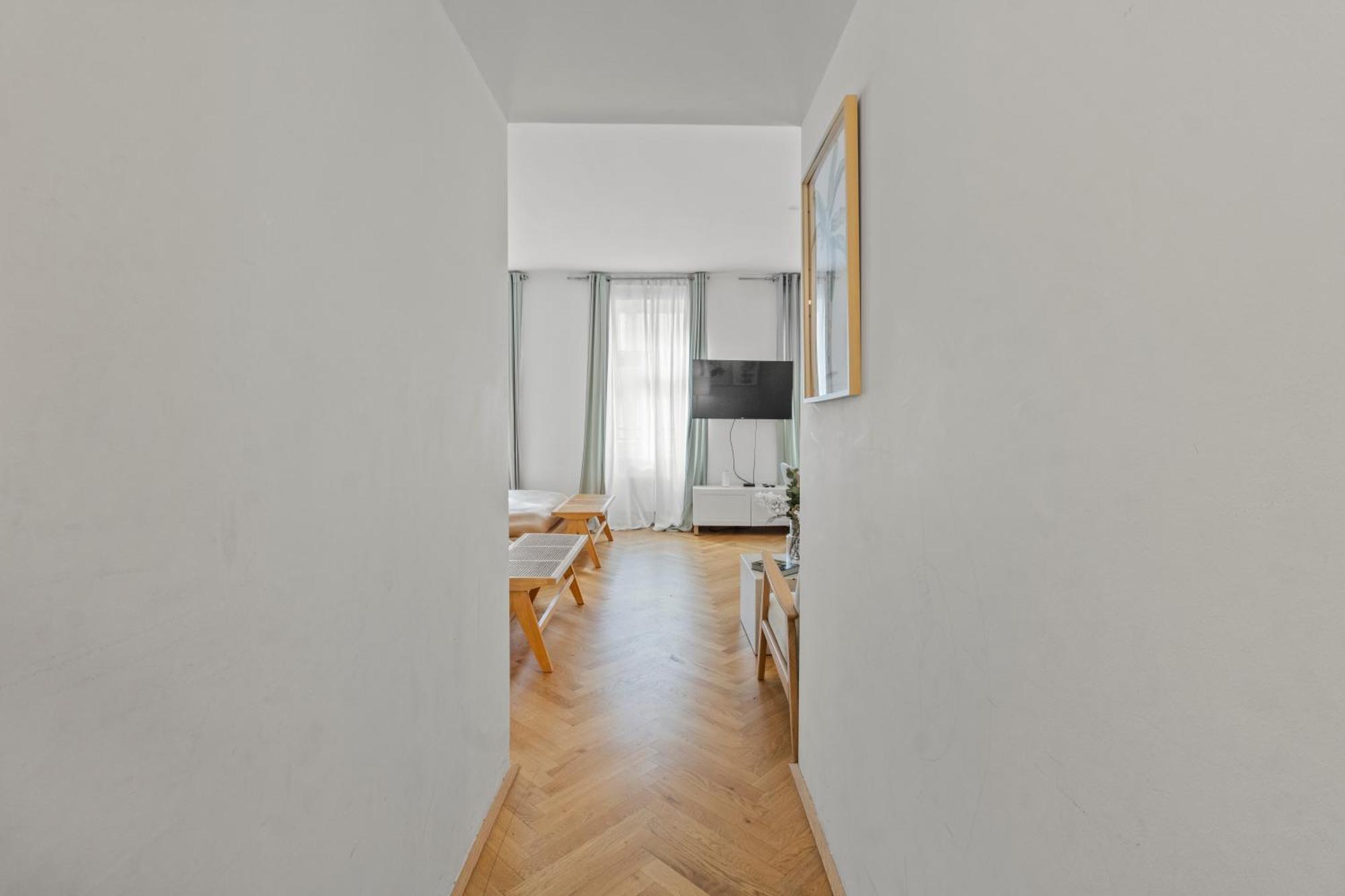 City Apartment, Two Metro Stations To Hauptbahnhof Vienna Luaran gambar