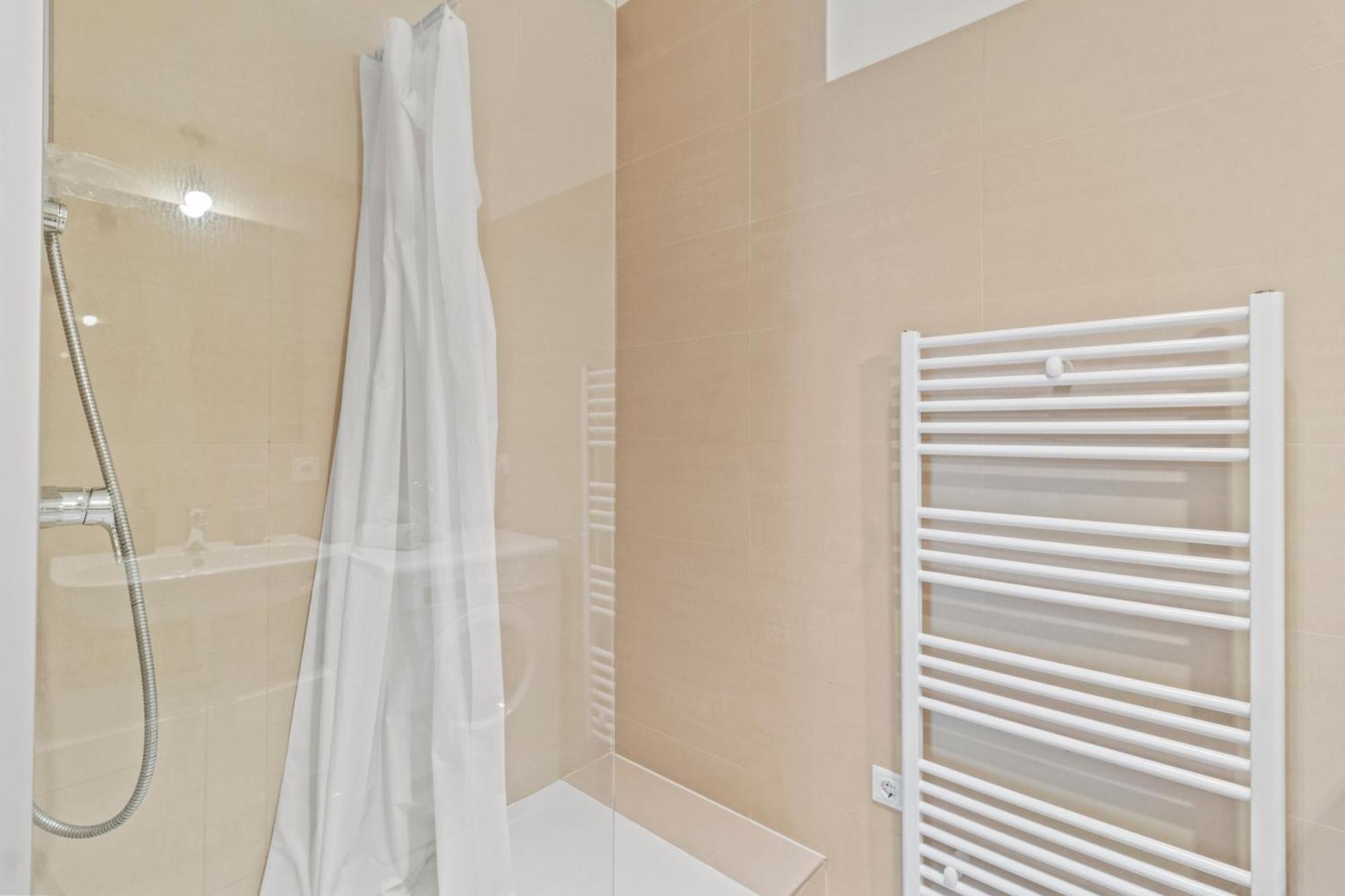 City Apartment, Two Metro Stations To Hauptbahnhof Vienna Luaran gambar